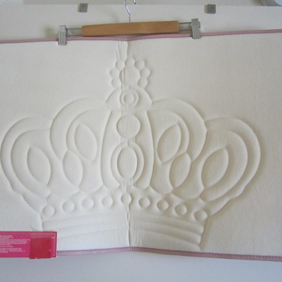 Juicy Couture Bath Juicy Couture Xl Light Pink Crown Memory Foam